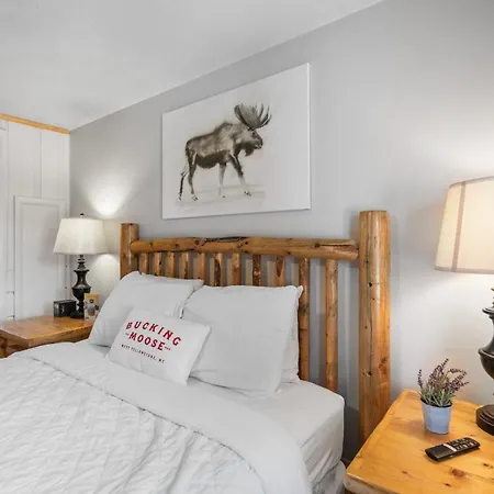 The Bucking Moose Hotel West Yellowstone Exterior photo