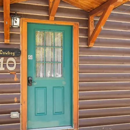The Bucking Moose Hotel West Yellowstone Exterior photo